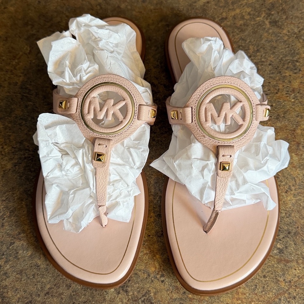 MICHAEL Michael Kors Aubrey Cutout Leather T-Strap Sandals